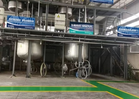 Chất kích thước bề mặt AKD nhũ trắng cho bảng giấy có độ bền cao