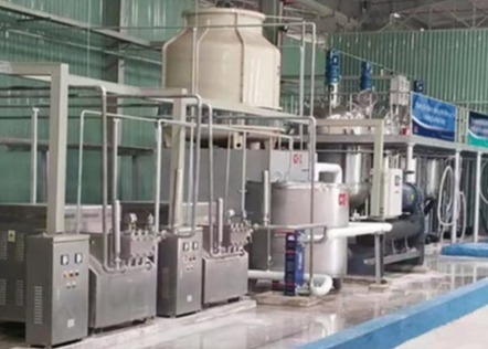 Chất khử bọt chống tạo bọt dùng trong công nghiệp có nhiệt độ sôi &gt;100°C và PH 7,0 - 8,0