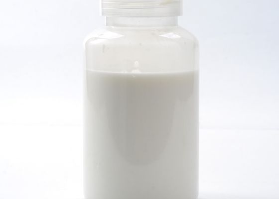 Giá tốt. Nhũ tương AKD chuyên nghiệp Kích thước giấy AKD trung tính 10% Cấp thực phẩm trực tuyến